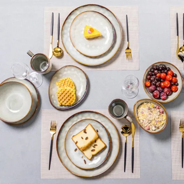 Reactive Glazed Ceramic Dinnerware