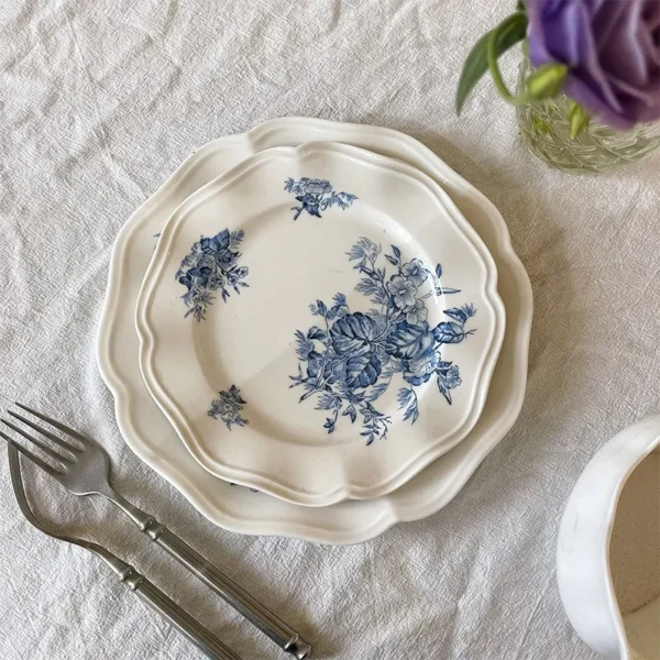MYOUNG- 8'' Trumpet Creeper Flower Printed Blue and White Porcelain Ceramic Dinner Plate Petal shaped Slide Plates Serving Table Dishes - Image 5