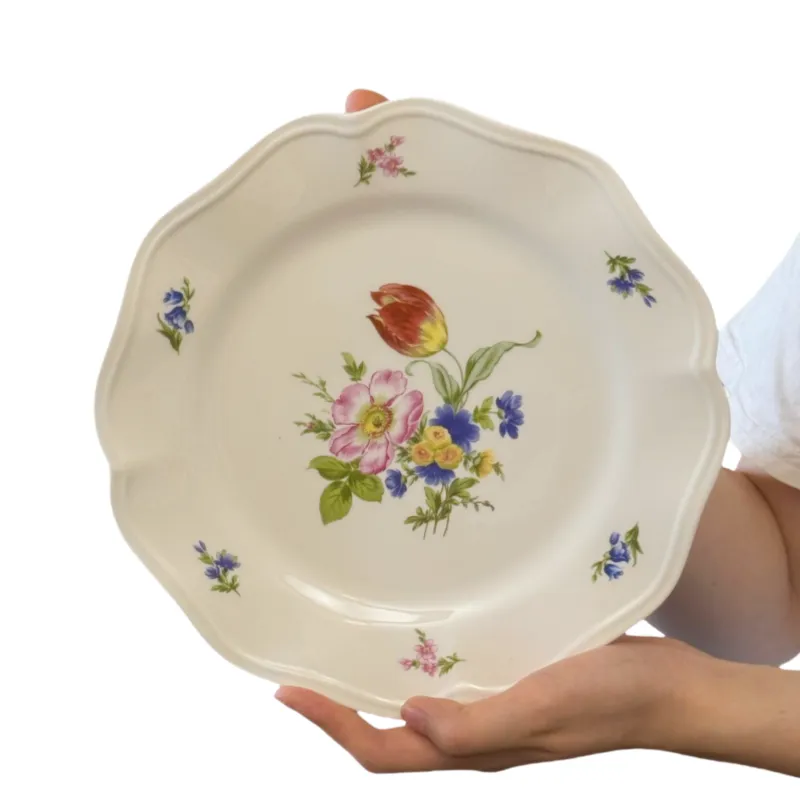 MYOUNG- 8'' 9''Tulip Flower Printed Porcelain Ceramic Dinner Plate Petal shaped Slide Plates Serving Table Dish 6 tulip plate 7.5inch