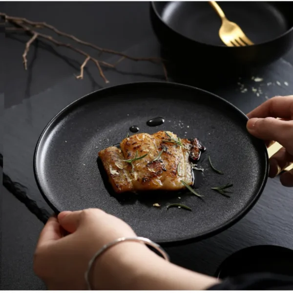 MYOUNG-Ceramic Porcelain Serving Ceramic Steak Plate,Customized Printed Matte Black Round Plate - Image 6