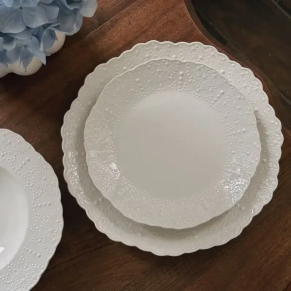 MYOUNG-Elegant Embossed Lace Rim White Ceramic Tableware for Wedding,Restaurant,Home,Table Charger Dinnerware Set In Bulk - Image 5