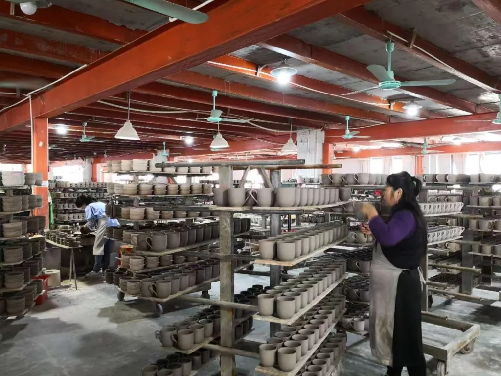 The Production Process of Ceramic Baking Dishes From Raw Materials to Your Oven 1 Wholesale ceramic baking tray production and manufacturing