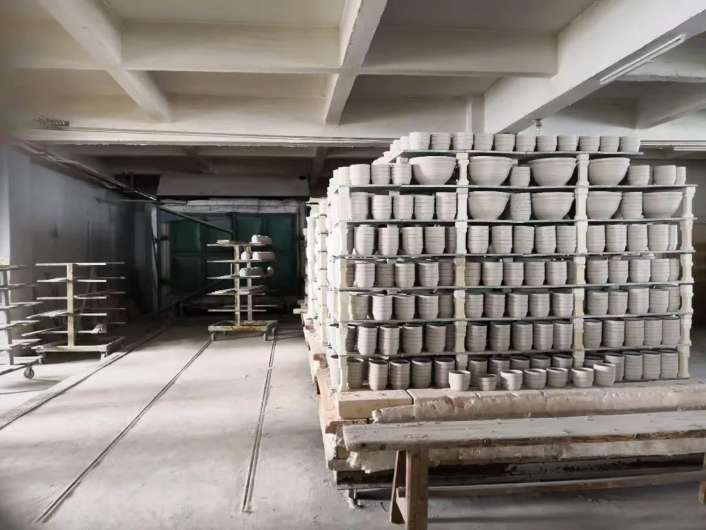 The Production Process of Ceramic Baking Dishes From Raw Materials to Your Oven 2 Manufacturer of ceramic baking trays